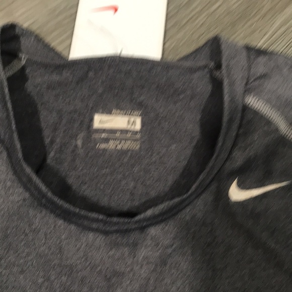 Nike Fit Dry NWT 2006 Tank Top size M - Picture 5 of 10